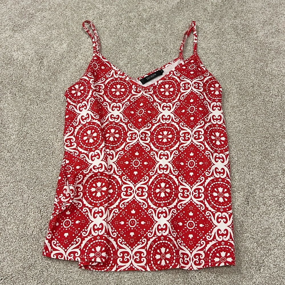 Cute brand new red and white patterned tank!